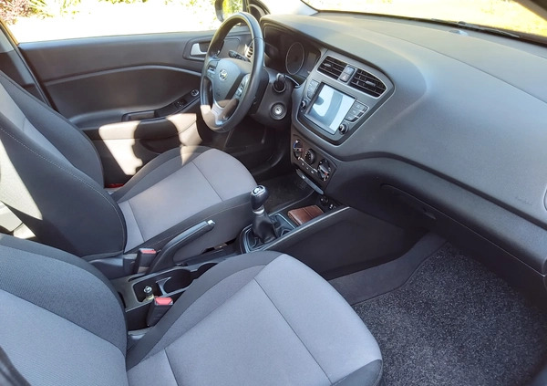 Hyundai i20 cena 52700 przebieg: 39400, rok produkcji 2020 z Wyszków małe 172